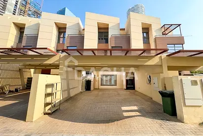 Spacious 4 Bedroom Villa | Private Garden