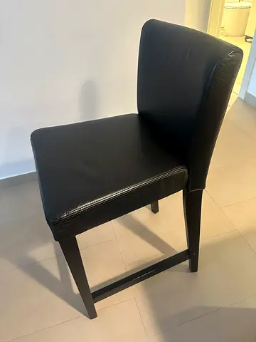 Single Black Upholstered x2 Dining Chair with Wooden Legs