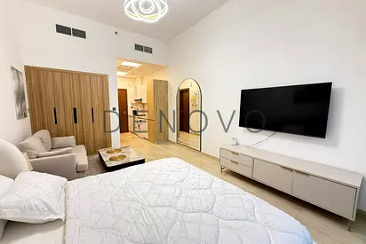 Upgraded | Exclusive Unit| | Ready To Move