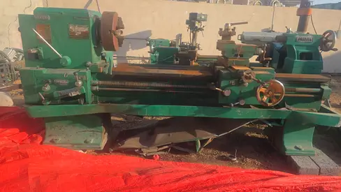 Used Heavy-Duty Metal Lathe Machine (Industrial) - Solid Cast Bed