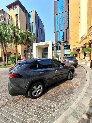 Brand New 2025 Toyota RAV4 EX | GCC Specs | 0km