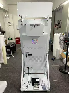 Interactive digital kiosk / self-service display - working condition / PHOTOBOOTH