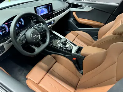 صورة 8 لـ 2024 AUDI A4