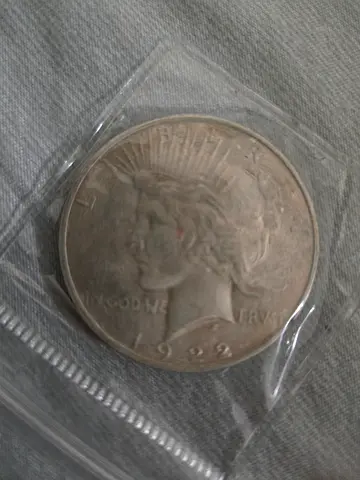 1922 Silver Peace Dollar (United States) GENUINE