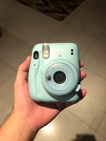 Fujifilm Instax Mini 11 Instant Camera - Light Blue, Good Condition