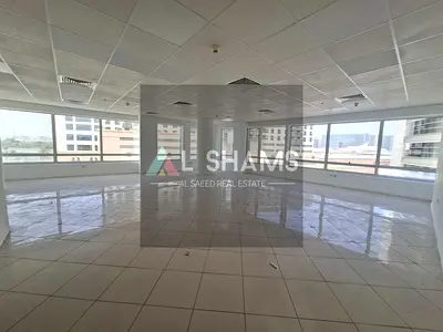 Luxurious office space for rent Near Metro Rent 115K