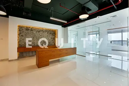 Vacant Now | Close to Metro | 9 Parking Spaces