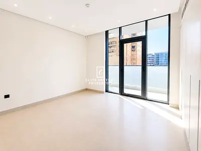 LOW FLOOR | PREMIUM VIEWS | HOT DEAL