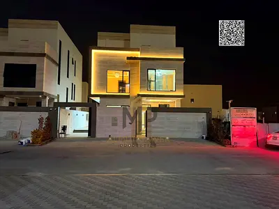 فيلا مع حمام سباحة ومصعد 4 غرف رئيسية، غرفة جلوس، 3 قاعات، سقف السعر يشمل تكييف مركزي