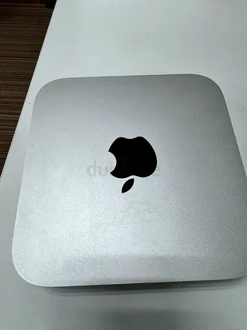 Mac mini  i5 8GB RAM  1tb storage
