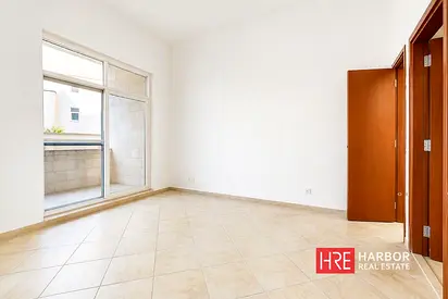 Modern layout | upgraded | spacious