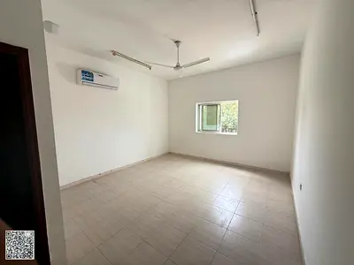 Separate kitchen studio with 3 bathrooms, spacious
