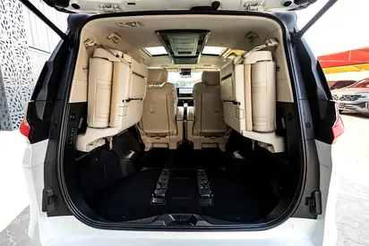 صورة 9 لـ 2024 Lexus LM-SERIES