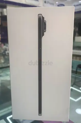 Apple 17 air 512gb Middle East version black