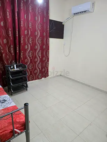 Executive single room available for rent- Muweilah Commercial- Only Inidan-Single person