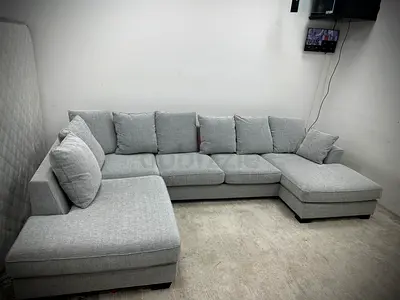 Selling the one brand Kingston Ushape sofa