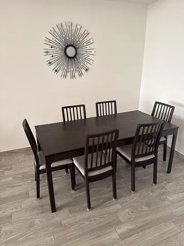 IKEA Extendable dining table with 6 chairs