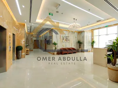 Like New -Spacious 2 Br-Apartment with 3 Bath -Balcony- Wardrobe-Free Parking-Only 57k Close to Fam