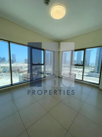 No Commission| Spacious 2BHK | Balcony | Sea View