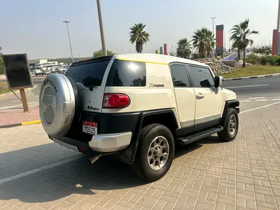 صورة 14 لـ 2011 Toyota FJ CRUISER