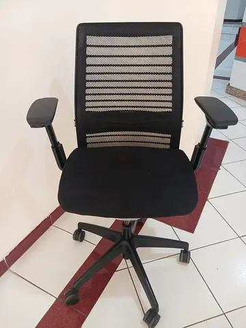 For Sale Steelcase Leap Chair with Adjustable Armrests - Posture Fit