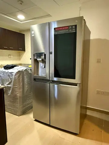 LG 4-Door French Door Refrigerator with Water Dispenser - Stainless Steel