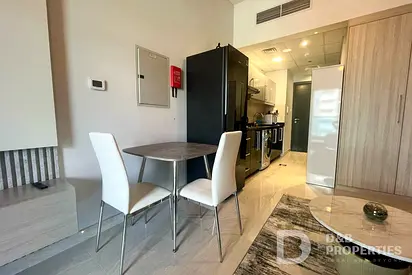 Upgraded | Waterfront View | 12 Cheques