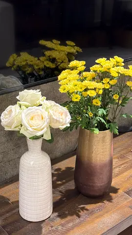 Aesthetic Beige Flower Vase Sharjah