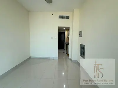 Bright and Spacious Apartment | High Floor | Vacant