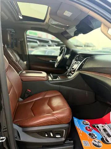 2019 Cadillac ESCALADE — миниатюра 6