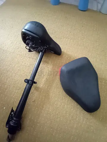 Two replacement bicycle saddles/seats - used, compatible with standard seatposts