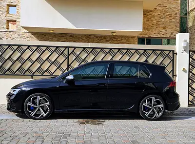 صورة 2 لـ 2023 Volkswagen GOLF R