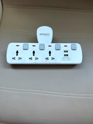 Elexon 4-socket Power Strip with USB Charging Ports - Lightly Used
