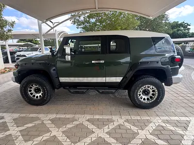 Toyota FJ Cruiser GXR 2013 GCC Specs - Excellent Condition