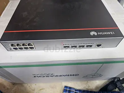 Huawei 8-Port Gigabit Switch with 4 SFP Slots - Good Condition