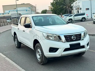 Nissan Navara LE 2020 GCC Specs - 4x2 - Company Maintained Car - For Sale