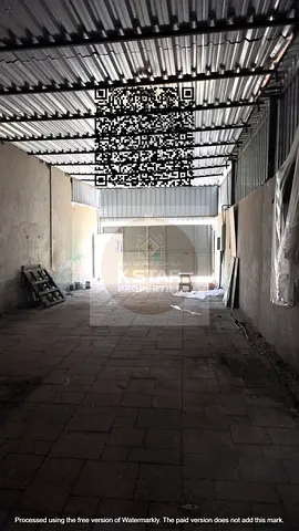 2000 Sqft Warehouse for Rent in Old Industrial Area Umm Al Quwain | With Extra Room.