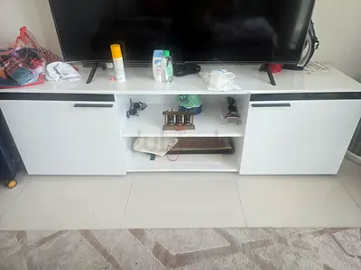 White TV Cabinet / Entertainment Unit - Good Condition