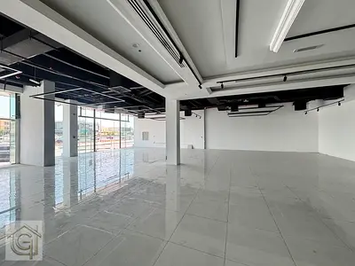 ROAD-FACING SHOWROOM | 6,695 SQ.FT. | NAD AL HAMMAR |