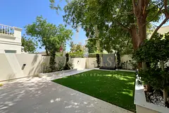HIGH SPEC UPGRADE | STUNNING VILLA | VACANT NOW