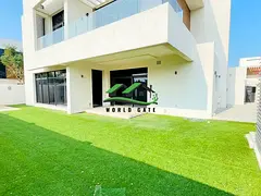 Elegant 4BR Villa Community View Ready To Move