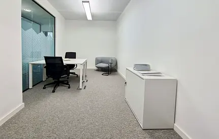Beautifully designed office space for 2 persons in Dubai, Deira Jewel of the Creek