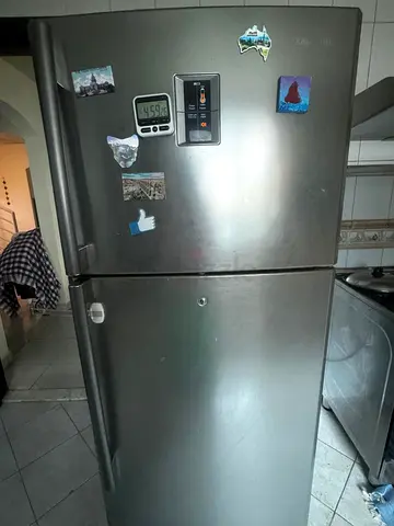 Silver double-door refrigerator, good working condition,Samsung 410 liter
