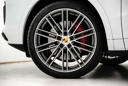 صورة 5 لـ 2020 Porsche CAYENNE