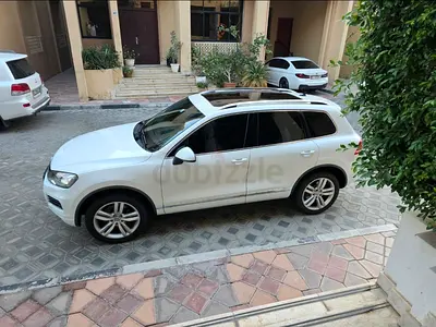 2014 VOLKSWAGEN TOUAREG ( V6 ) LADY OWNER - ZERO ACCIDENT- EXCELLENT CONDITION