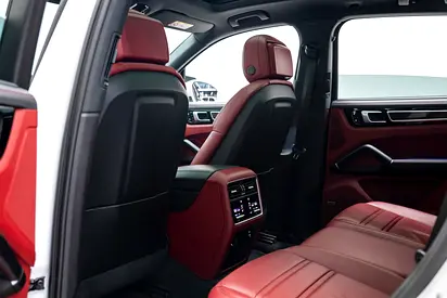 2020 Porsche CAYENNE — миниатюра 15