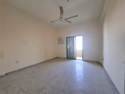 Last Unit | Huge 2-BHK | Family or Executive | Balcony | Window / Split AC | Prime📍Location