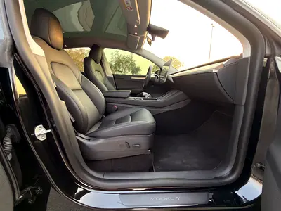 2022 Tesla MODEL Y — миниатюра 18