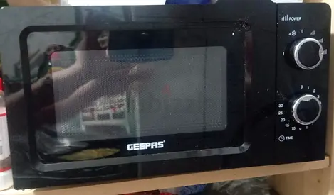 Geepas Black Microwave Oven