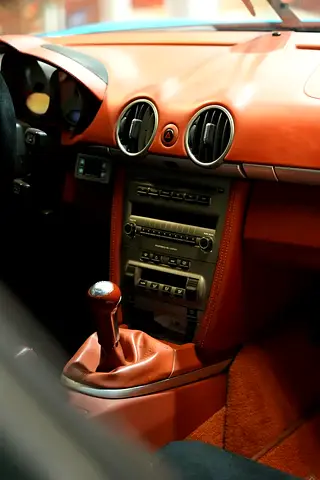 صورة 18 لـ 2006 Porsche CAYMAN